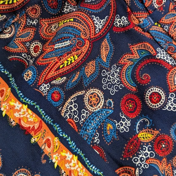 Ann Taylor LOFT Boho Paisley Patterned Belted Bow Tie Shorts - Picture 7 of 8